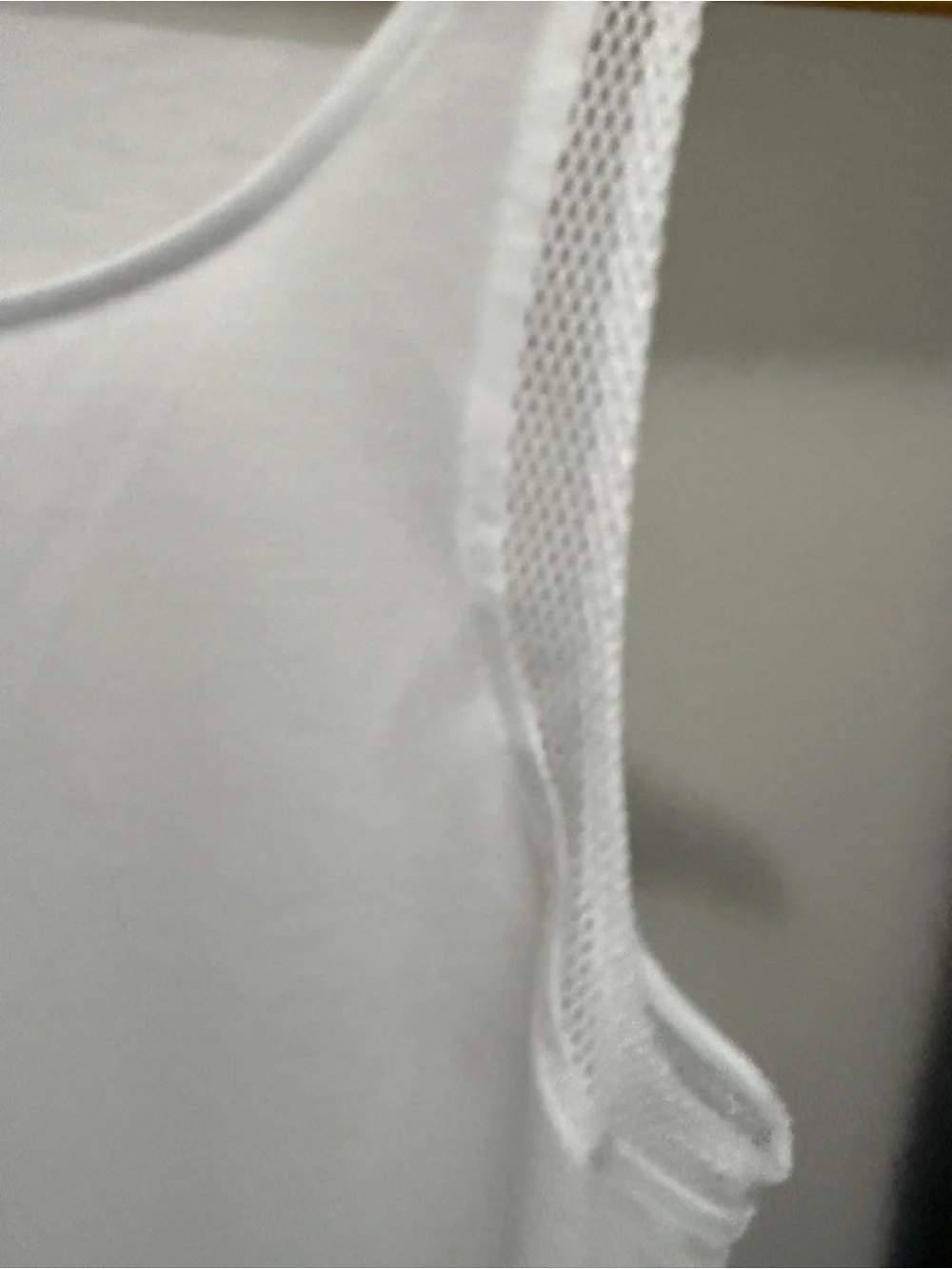 ALO Yoga Ella Mesh Racerback High-Low Tank Top White Size Medium